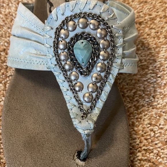 Krisandra blue by BareTraps 8.5 - Picture 2 of 7